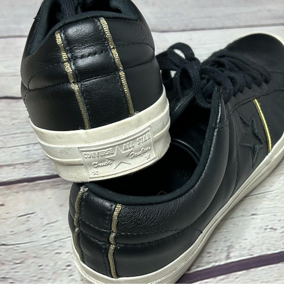 CONVERSE Black Leather Chuck Taylor All Stars - Picture 3 of 11